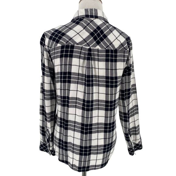Rails Women's Hunter Plaid Black & White Rayon Button Up Shirt Size Small - Picture 4 of 8